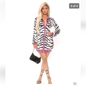 Fashion Nova Wild Day Zebra Print Mini Dress XS – White/Black, Long Sleeve